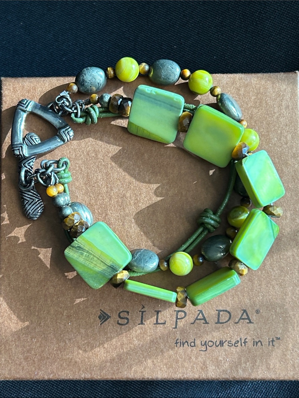 Silpada B1132 Green mother-of-pearl Bracelet